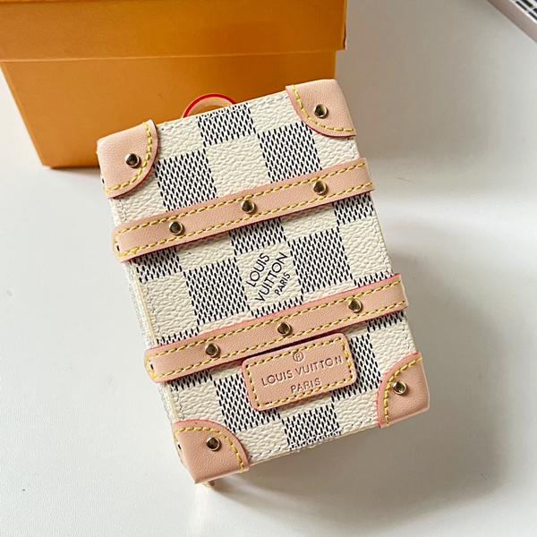 ブランドキーホルダー細部ディテール